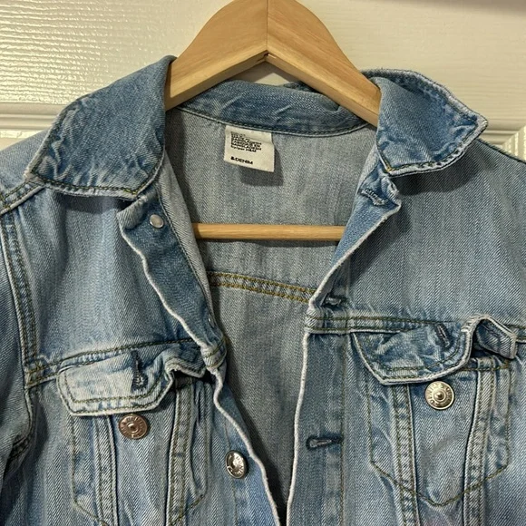 Jean jacket - Picture 2 of 6